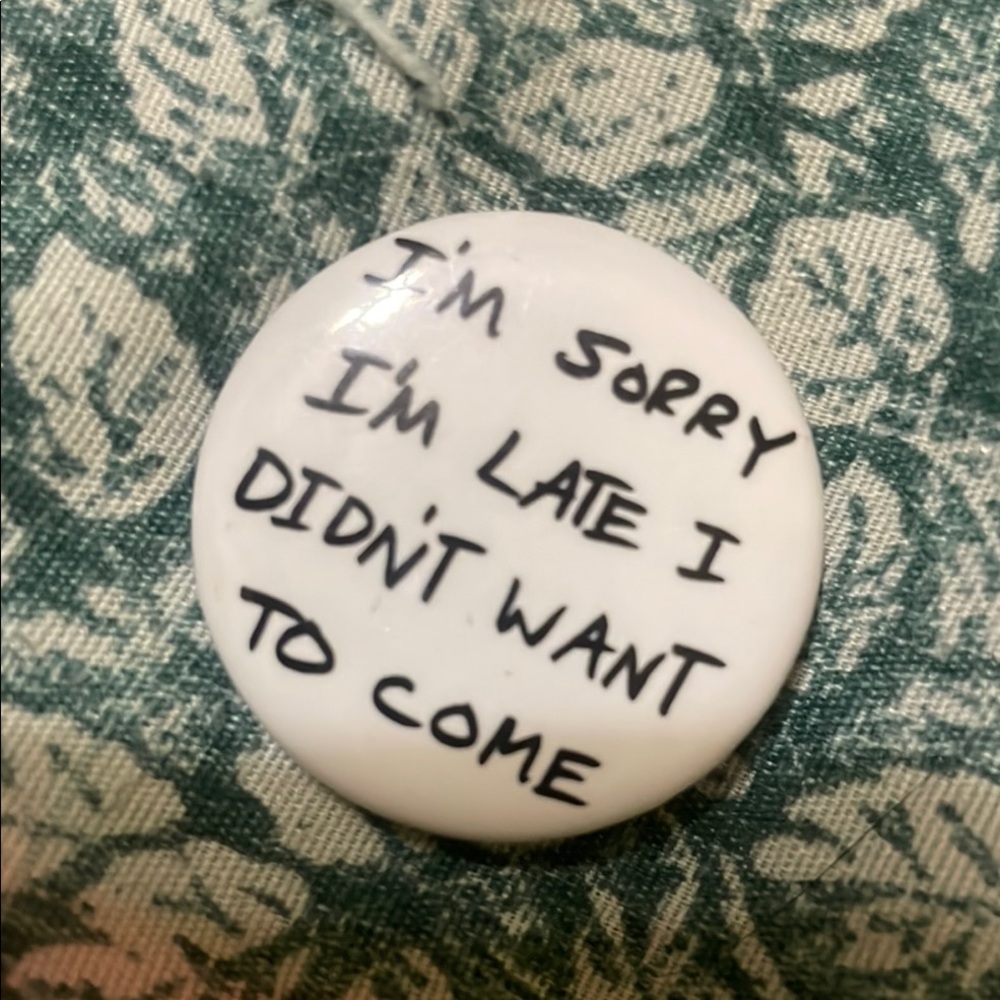 $10/10 Hot Topic Emo Sarcastic Humor Pin